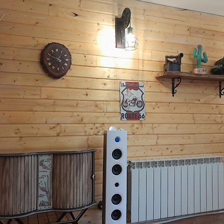 La Casa Rural De Alicia Bustares Екстериор снимка